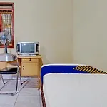 Spot On 91482 Sentosa Home
